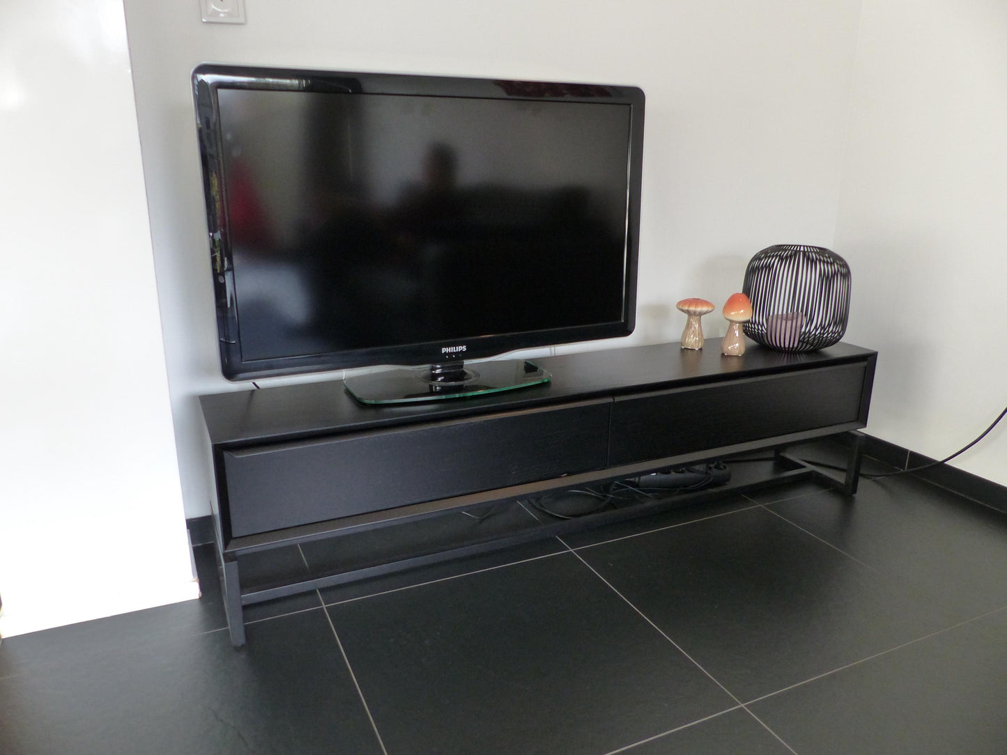 Scandinavian design TV furniture black
